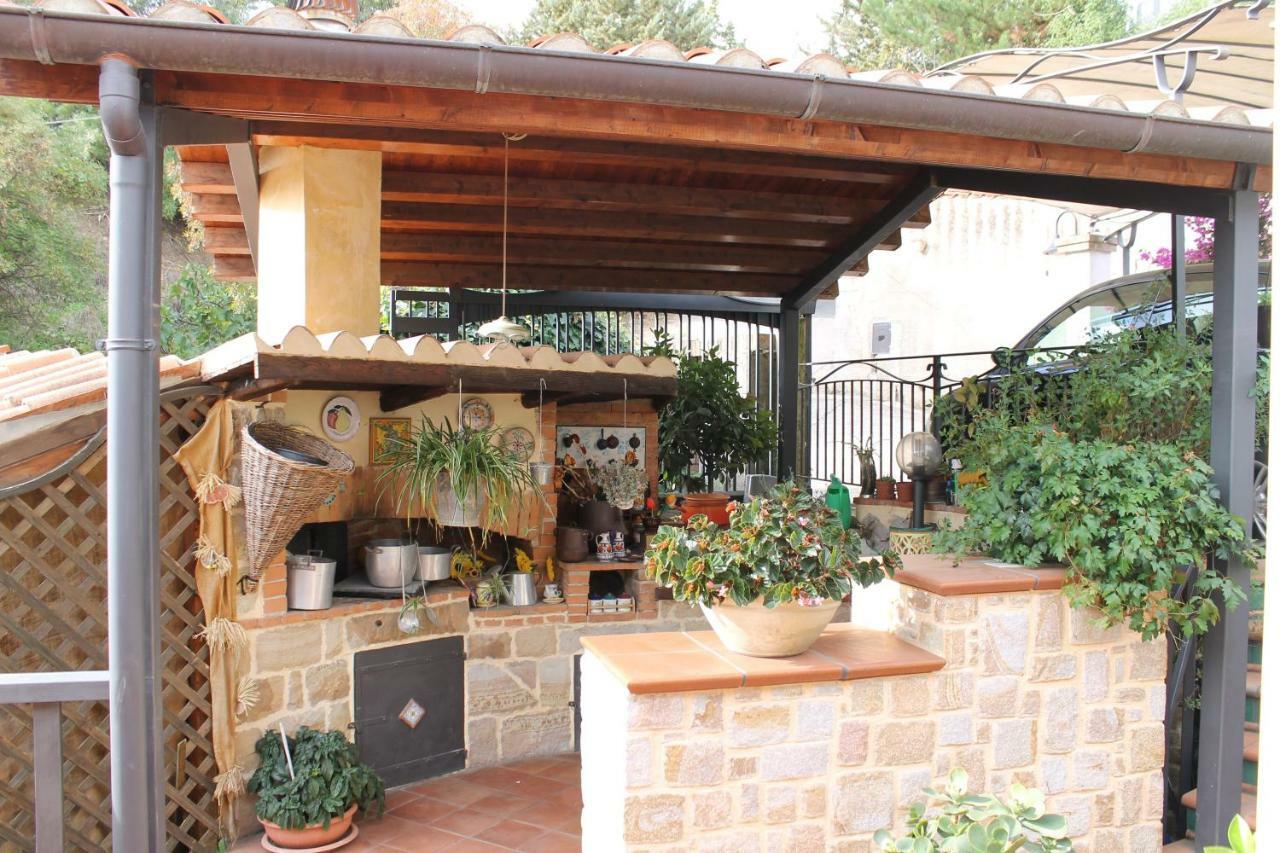 B&B Villa Letizia Castelbuono  Exterior photo